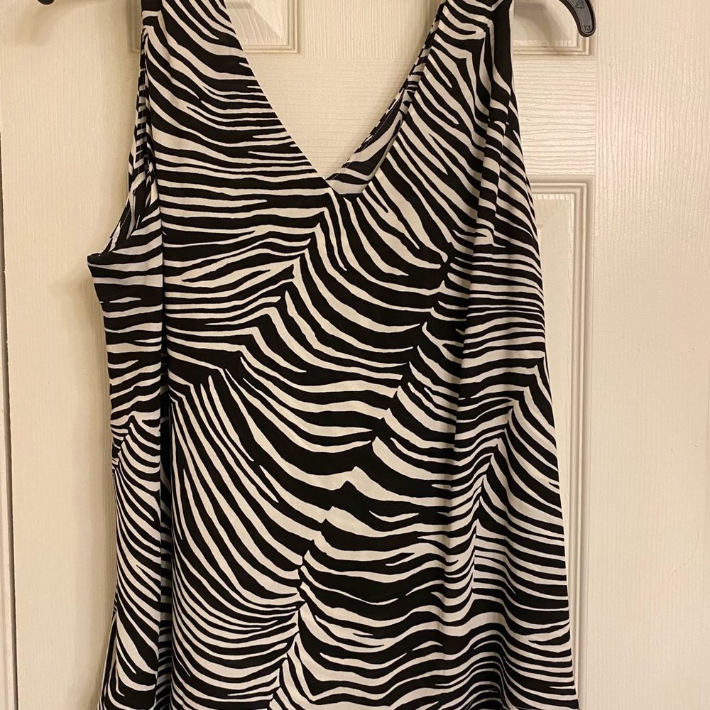 Ann Taylor Zebra Print Sleeveless V-neck Top Blouse Size Large - Picture 2 of 2
